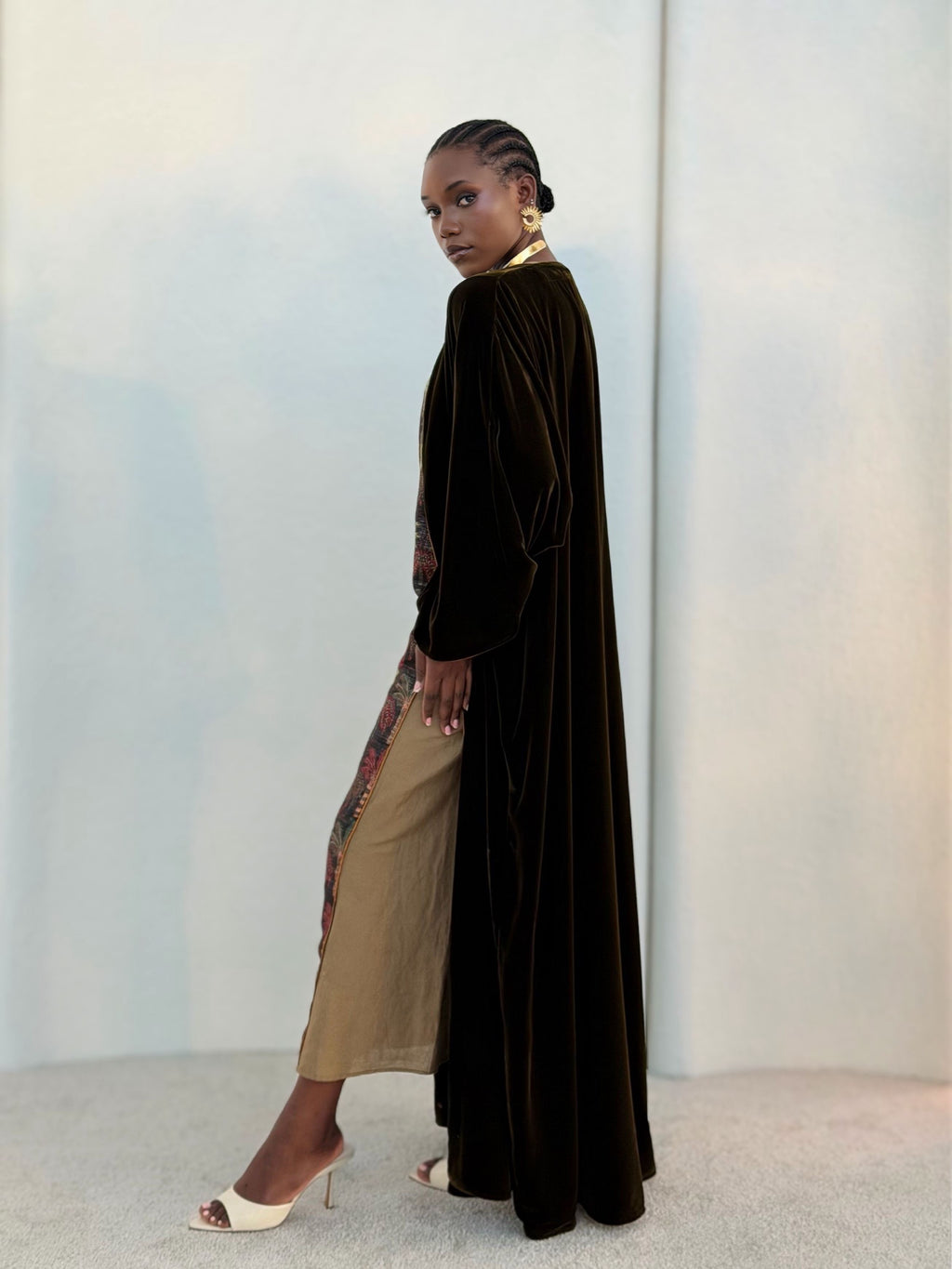 palm dress ,bisht