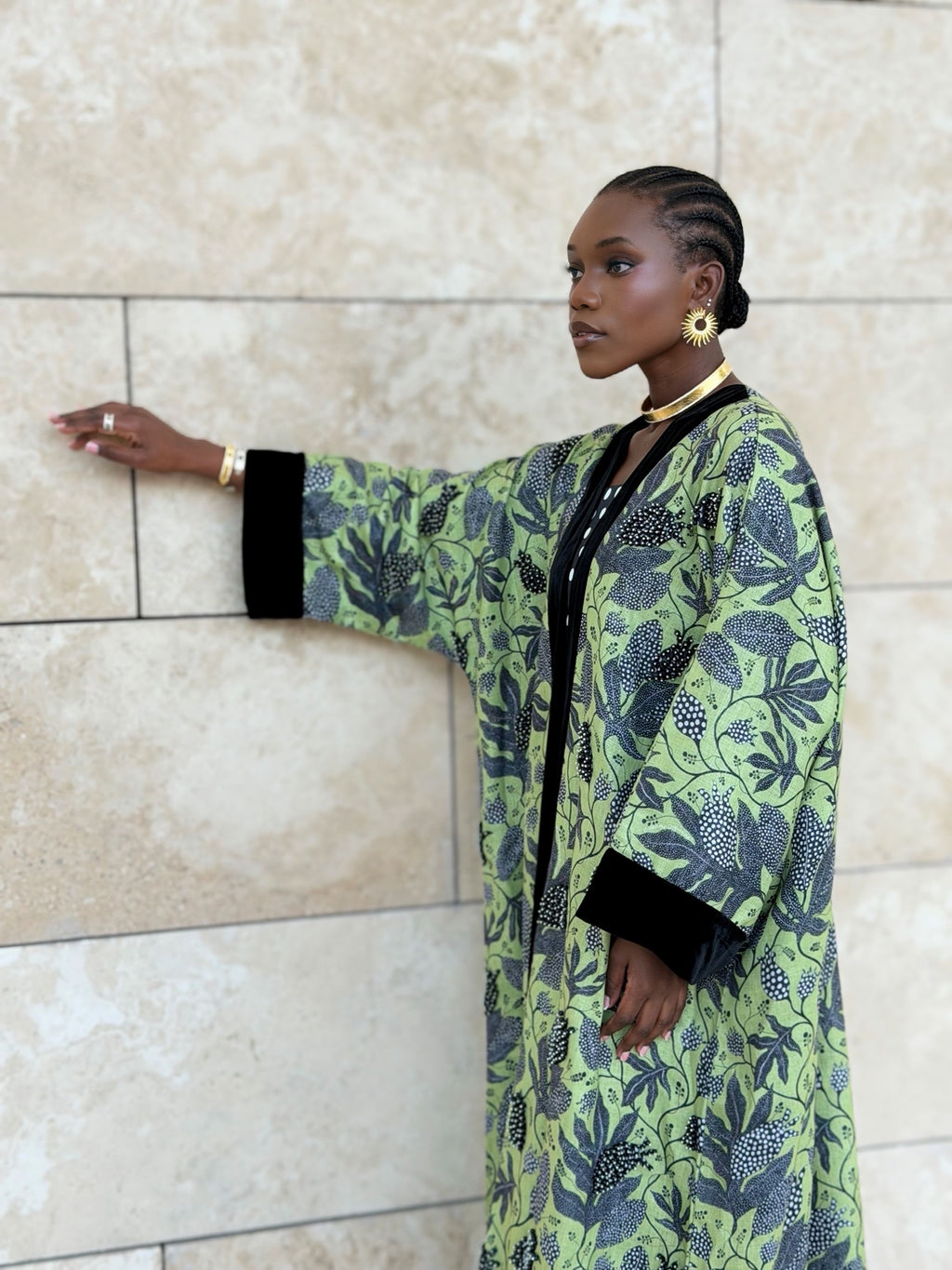 green dot bisht