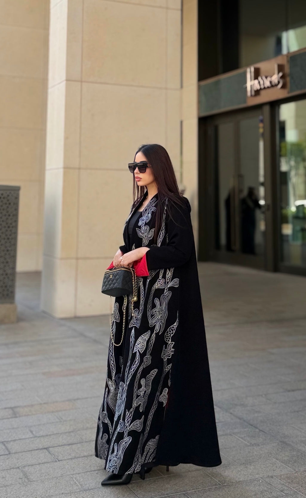 queen abaya
